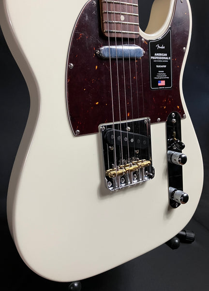 Fender American Professional II Telecaster Electric Guitar Olympic White w/ OHSC