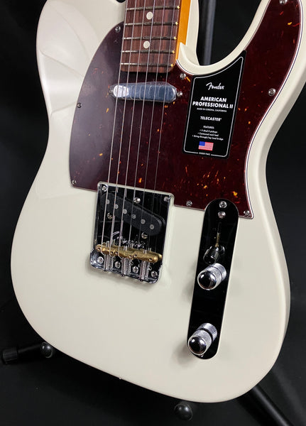 Fender American Professional II Telecaster Electric Guitar Olympic White w/ OHSC