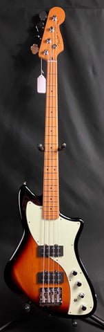 Fender Player Plus Active Meteora Bass 4-String Bass Guitar 3-Tone Sunburst w/ Gig Bag