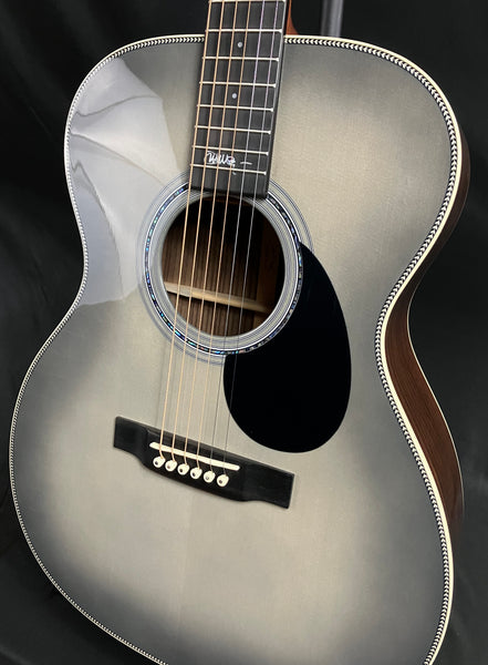 Martin OMJM John Mayer 20th Anniversary Acoustic-Electric Guitar Platinum Gray Burst w/ Case