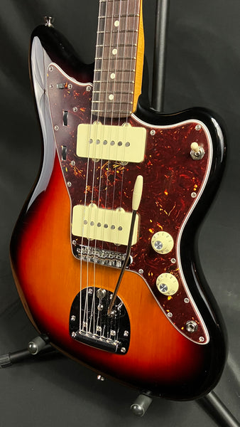 Fender American Professional II Jazzmaster Electric Guitar 3-Tone Sunburst w/ OHSC