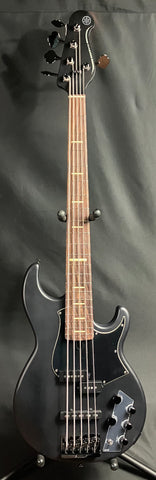 Yamaha BB735A Broad Bass 5-String Bass Guitar Translucent Matte Black w/ Gig Bag (575)