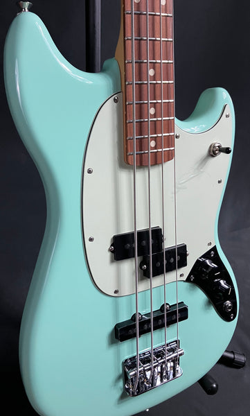 Fender Limited Edition Player Mustang Bass PJ 4-String Bass Guitar Surf Green