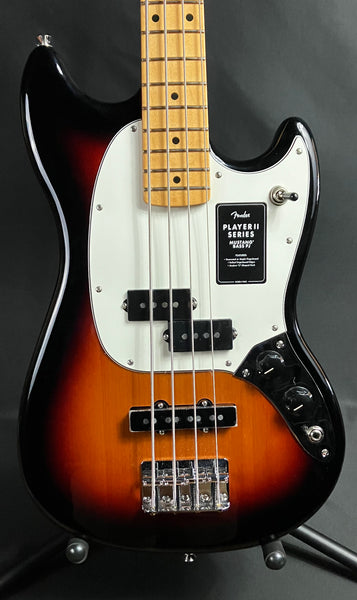 Fender Player II Mustang Bass PJ 4-String Bass Guitar 3-Tone Sunburst