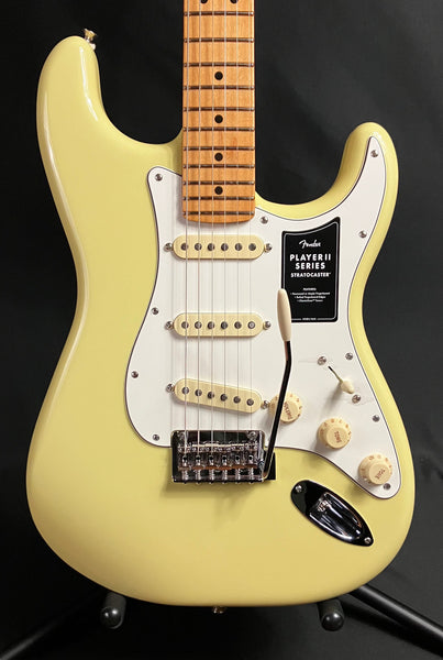 Fender Player II Stratocaster Electric Guitar Hialeah Yellow Finish