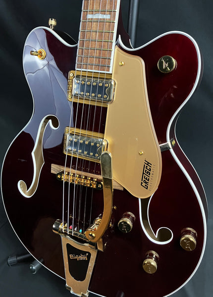 Gretsch G5422TG Electromatic Hollow Body Electric Guitar Walnut Stain