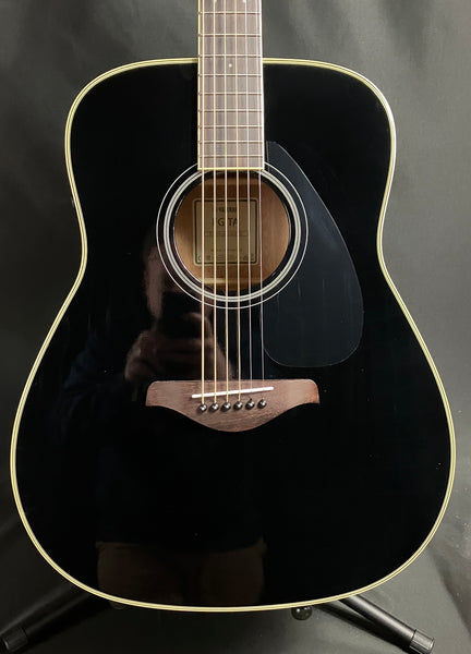 Yamaha FG-TA TransAcoustic Dreadnought Acoustic-Electric Guitar Gloss Black Finish