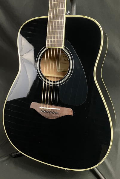 Yamaha FG-TA TransAcoustic Dreadnought Acoustic-Electric Guitar Gloss Black Finish