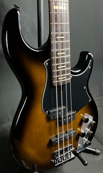 Yamaha BB734A Broad Bass 4-String Bass Guitar Dark Coffee Sunburst w/ Gig Bag (103)