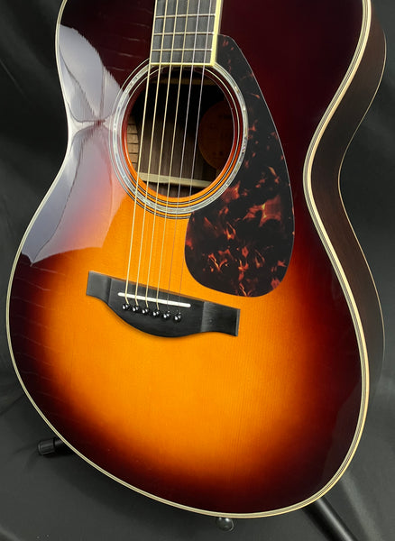 Yamaha LS16BS ARE Concert Acoustic-Electric Guitar Brown Sunburst Finish w/ Soft Case