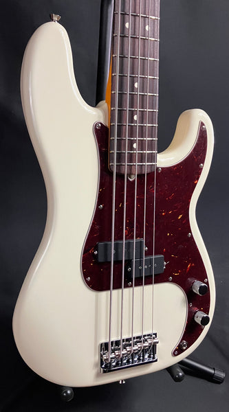 Fender American Professional II Precision Bass V 5-String Bass Guitar Olympic White w/ OHSC