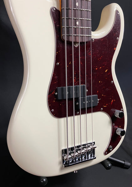 Fender American Professional II Precision Bass V 5-String Bass Guitar Olympic White w/ OHSC