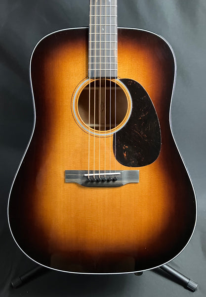 Martin D-18 1935 Sunburst Dreadnought Acoustic Guitar w/ Hardshell Case