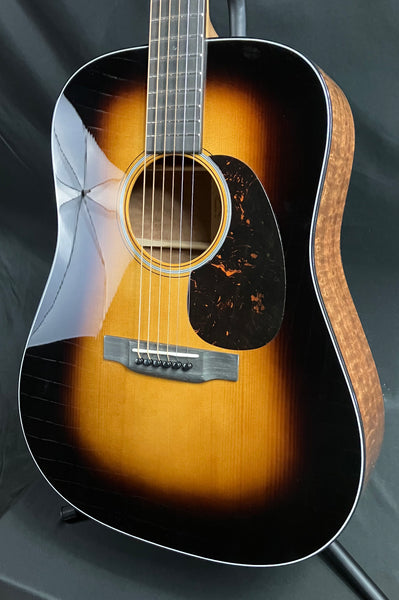 Martin Custom D-18 Quilted Pommele Sapele Dreadnought Acoustic Guitar 1935 Sunburst w/ Case