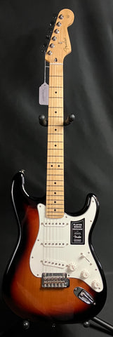 Fender Player Stratocaster Electric Guitar 3-Tone Sunburst Finish (637)