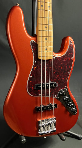 Fender Player Plus Active Jazz Bass 4-String Bass Guitar Aged Candy Apple Red w/ Gig Bag