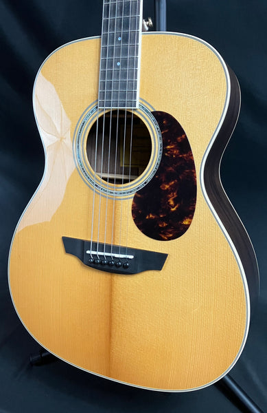 Orangewood Sierra Torreified Spruce Grand Concert Acoustic Guitar Gloss Natural w/ Case