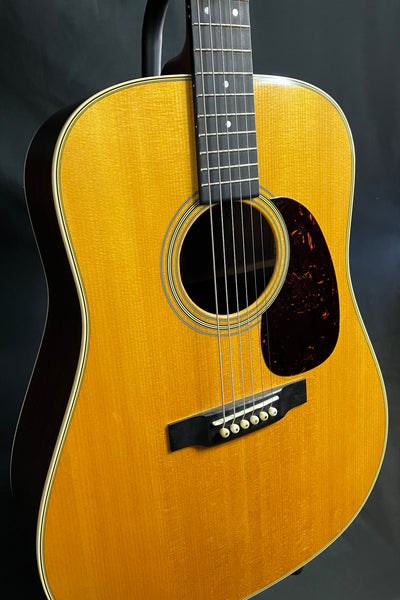 Martin D-28 Standard Dreadnought Acoustic Guitar Gloss Natural Finish w/ OHSC