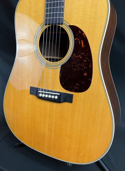 Martin D-28 Standard Dreadnought Acoustic Guitar Gloss Natural Finish w/ OHSC