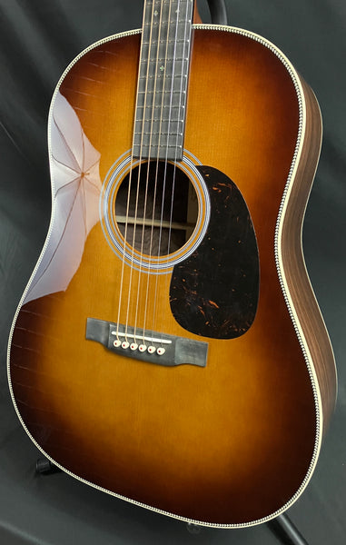 Martin Custom HD-28 12-Fret Wild Grain Rosewood Dreadnought Acoustic Guitar 1933 Ambertone